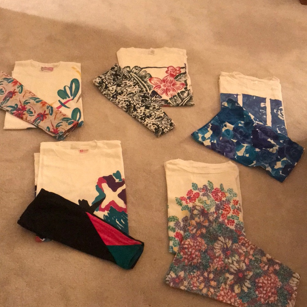 5 sets: Matching t-shirts and stretch shorts